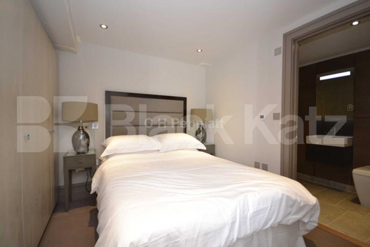 			STUNNING STUDIO BY REGENTS PARK!, Studio Apartment, 1 bath, 1 reception Studio			 Dorset Square , MARYLEBONE - BAKER STREET